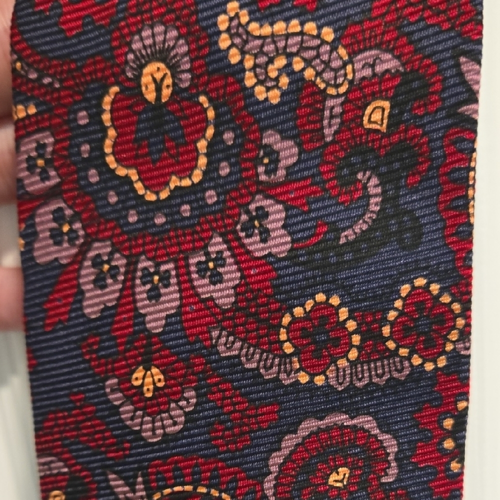 Ralph Lauren Polo Paisley Tie in Red and Yellow - Picture 3 of 5